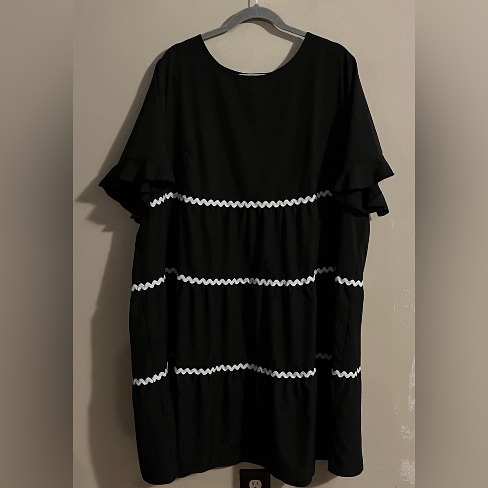 $8🩷Bundled SHEIN Dress